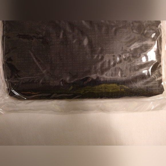 THERMOS 59 INCH LENGTH UNIVERSAL FIT GRILL COVER  & SEALED (NWT) - Picture 4 of 4